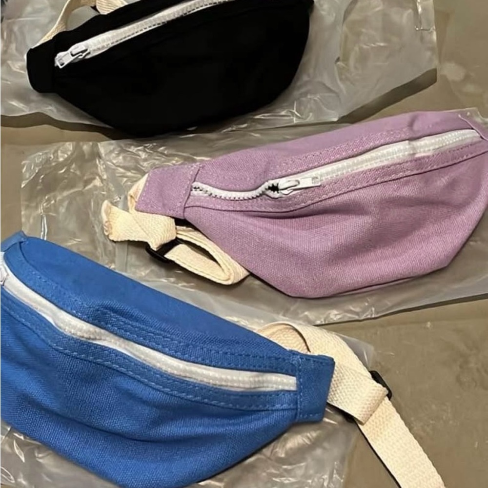 Lot of 53 Children’s Cross Body Bags